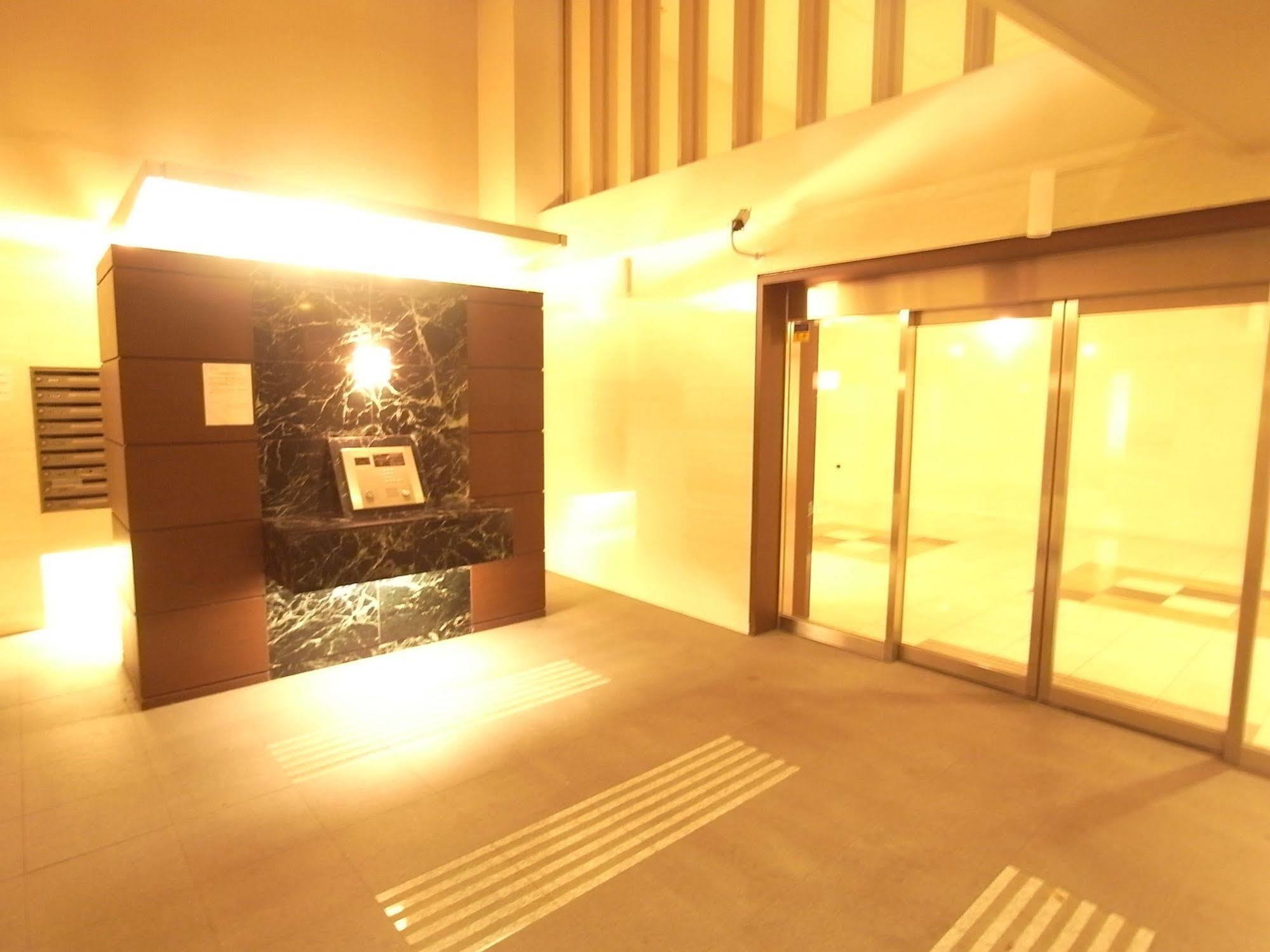 Palace Studio Shinjuku Tochomae Токио Экстерьер фото
