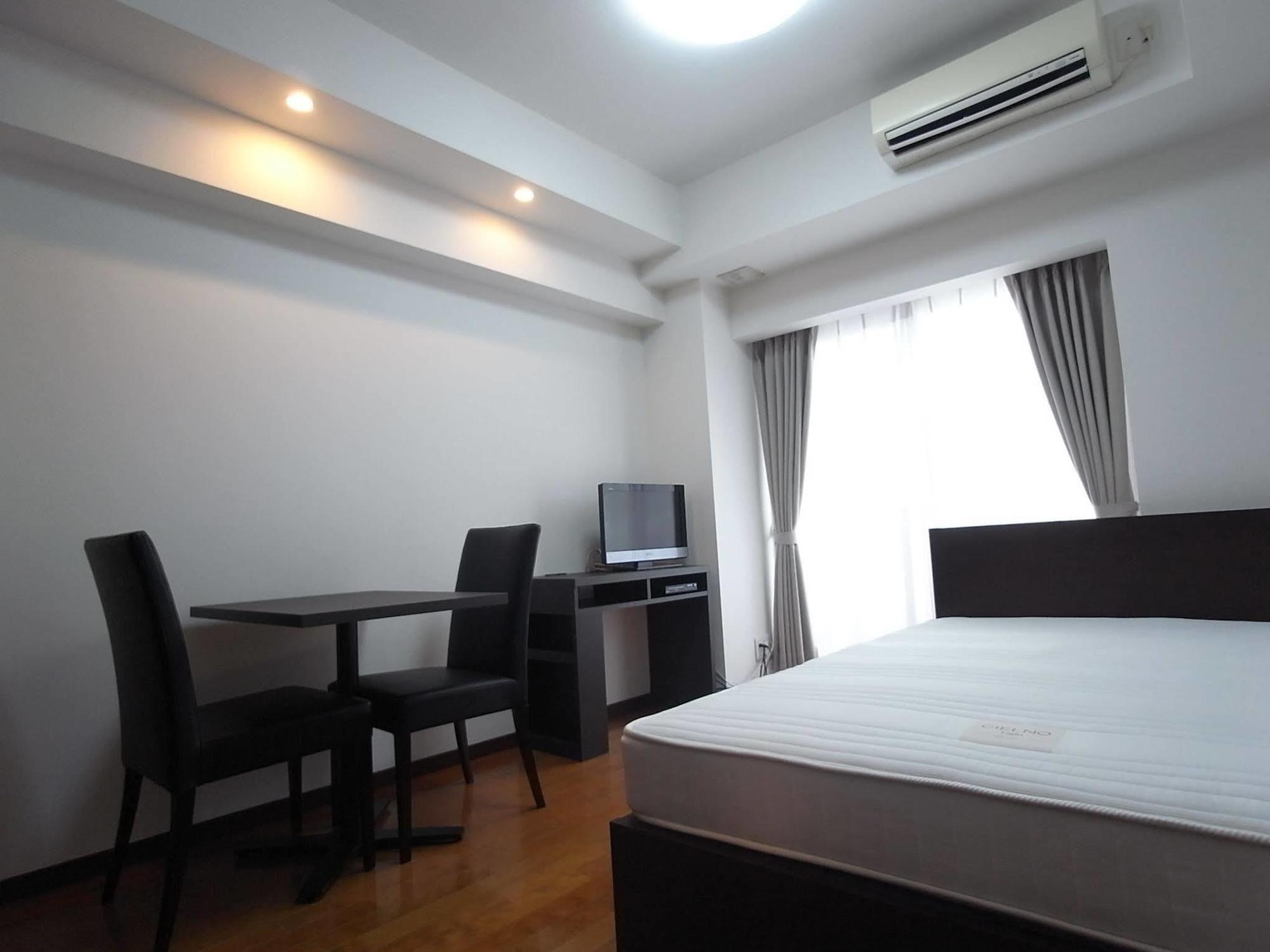 Palace Studio Shinjuku Tochomae Токио Экстерьер фото