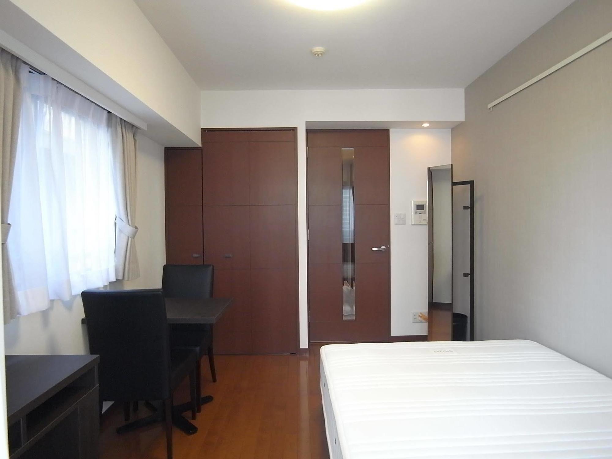 Palace Studio Shinjuku Tochomae Токио Экстерьер фото