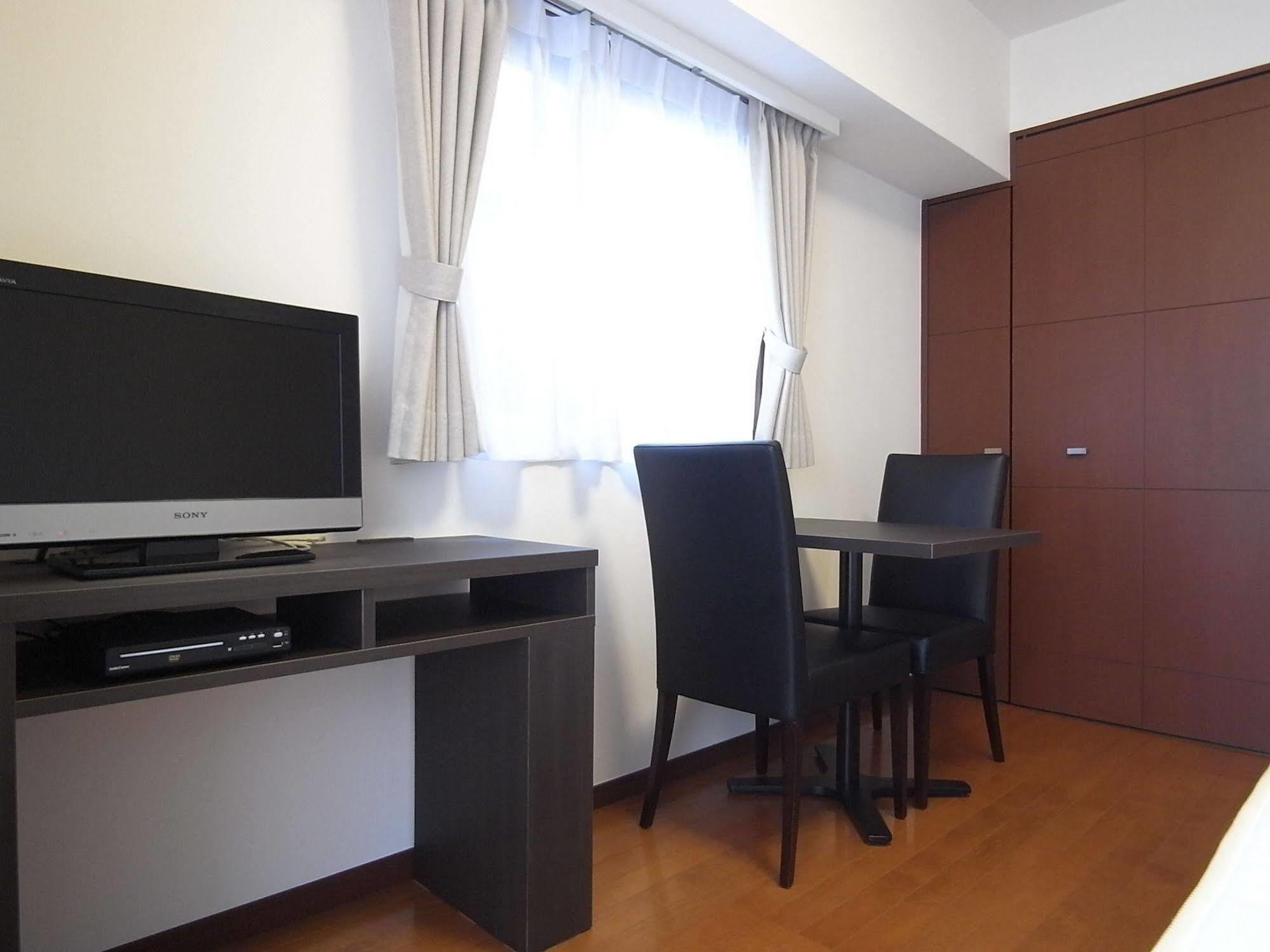 Palace Studio Shinjuku Tochomae Токио Экстерьер фото
